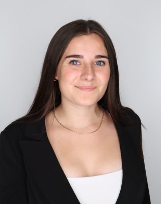 Headshot of Emma Fabrizi